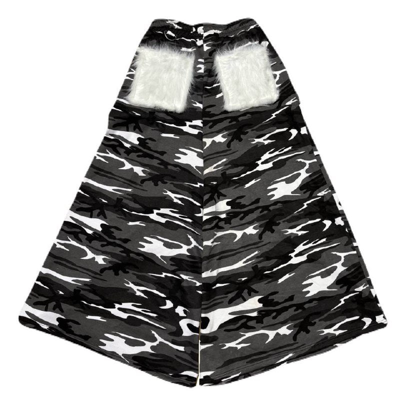 BLACK CAMO FUR POCKET SWEAT PANTS